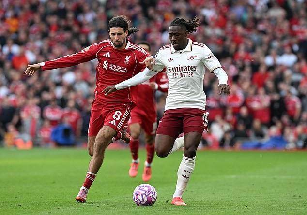 1756700814404038732.jpg 神仙球可以防不住 阿森纳的保守比输球更让人遗憾