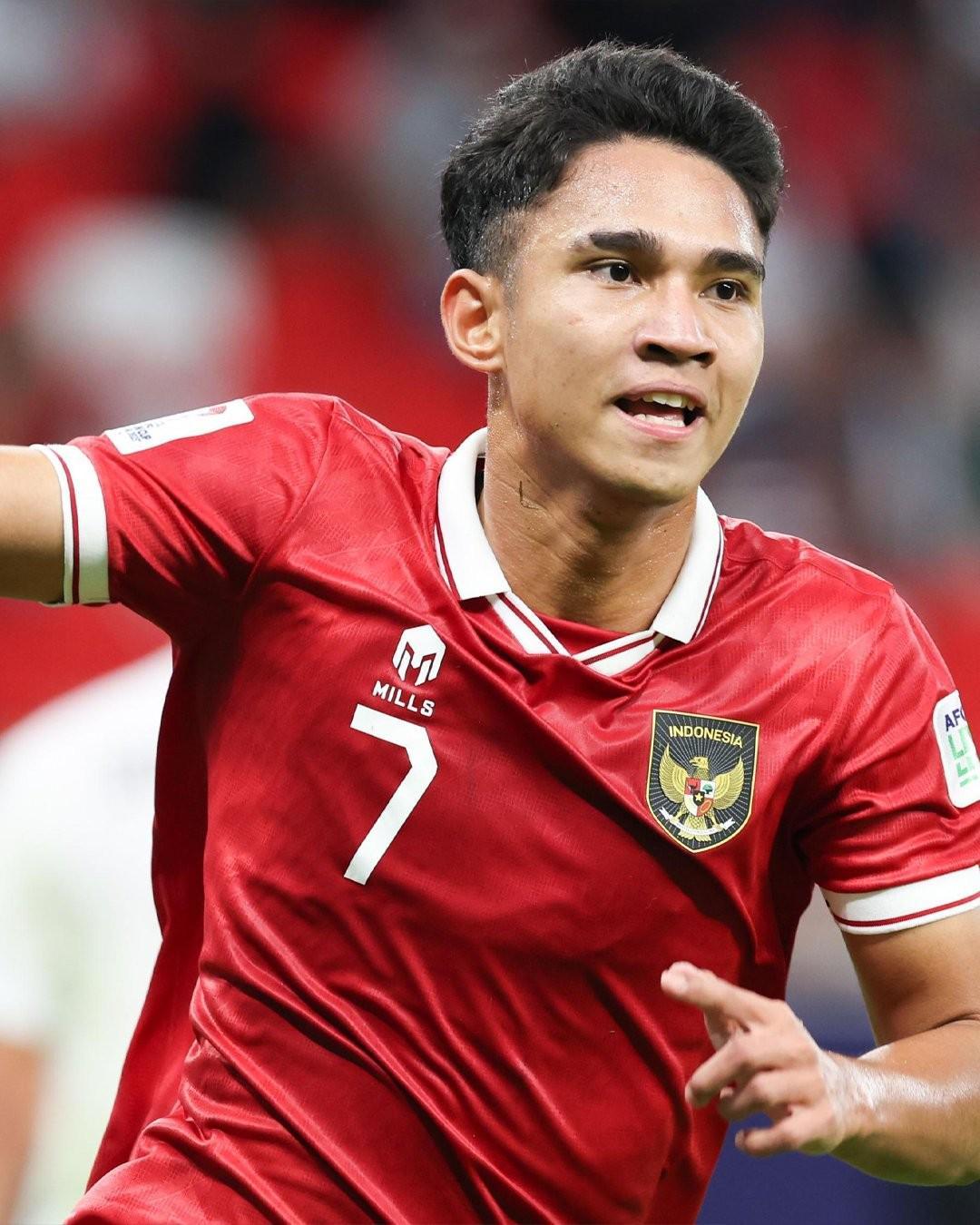 官方:牛津联将印尼国脚费迪南外租至斯洛伐克的特伦钦队