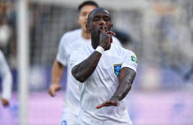 开云体育下载-被海港放弃只用30分钟就证明自己 卡隆是个狠角色