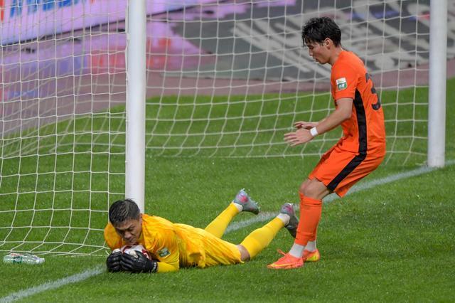 观点：什么是“1.5号”守门员？河南队35岁老将王国明给出近乎完美的答案