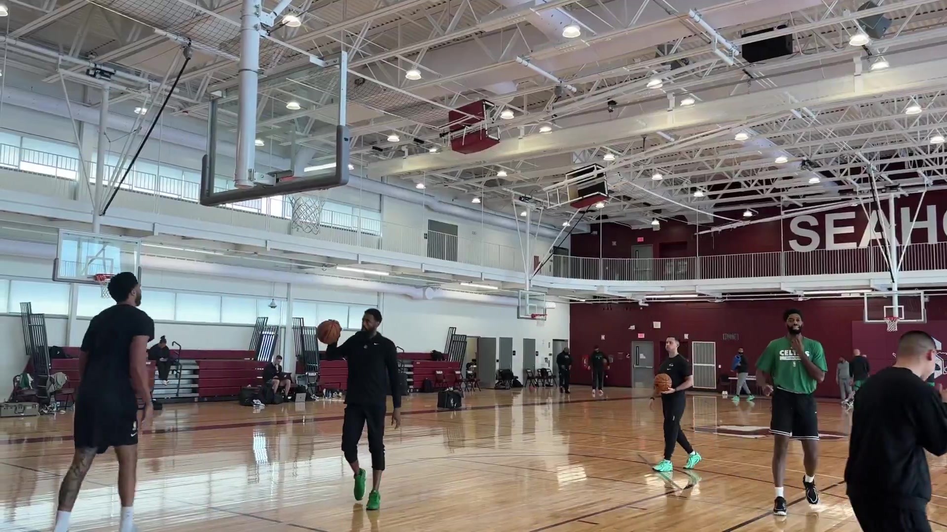 开云注册入口-真要复出！塔图姆已经可以在有防守情况下 完成突破单臂扣篮！