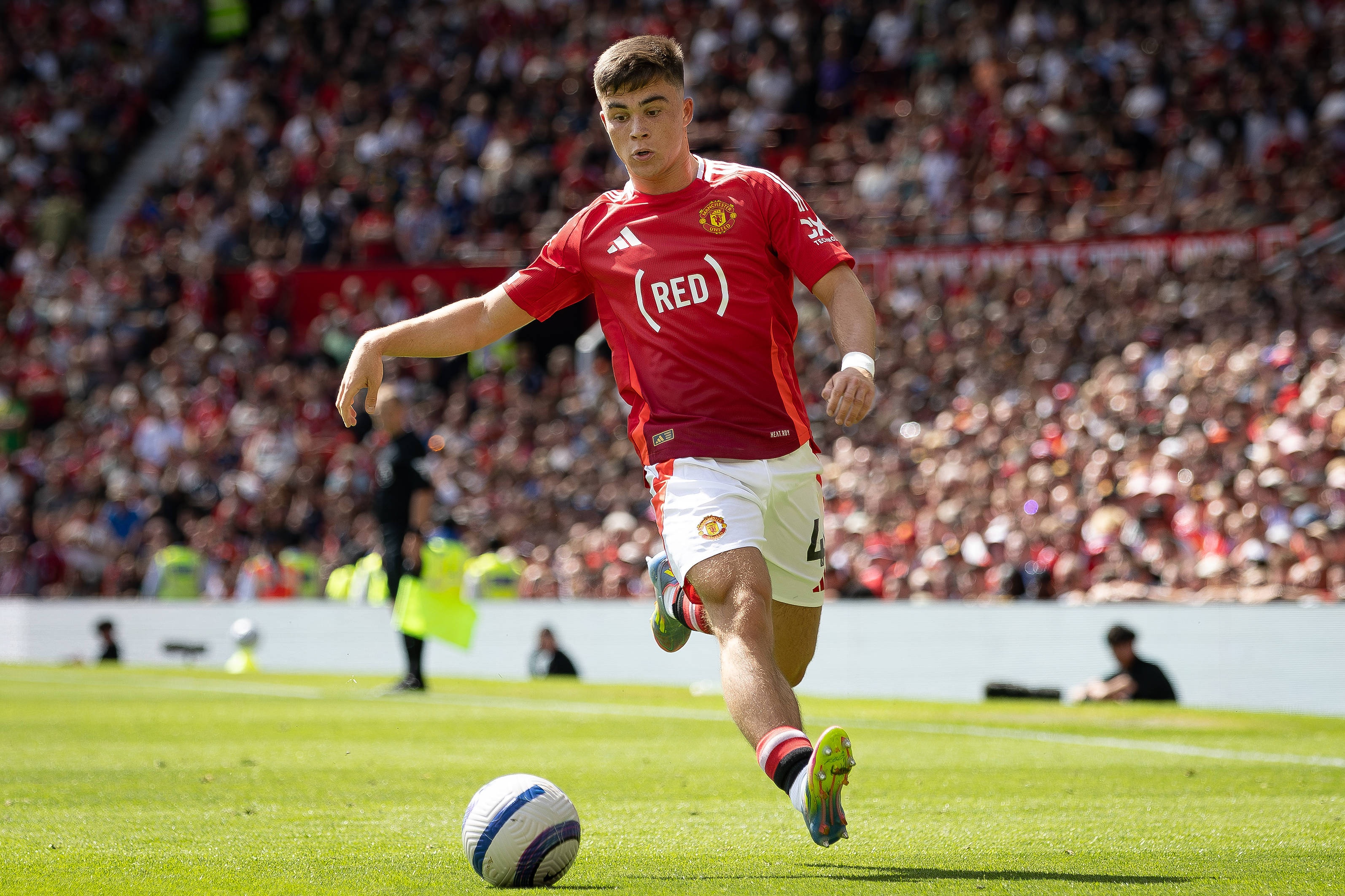 开云APP-罗马诺：曼联左后卫阿马斯将租借加盟诺维奇，交易预计周四敲定