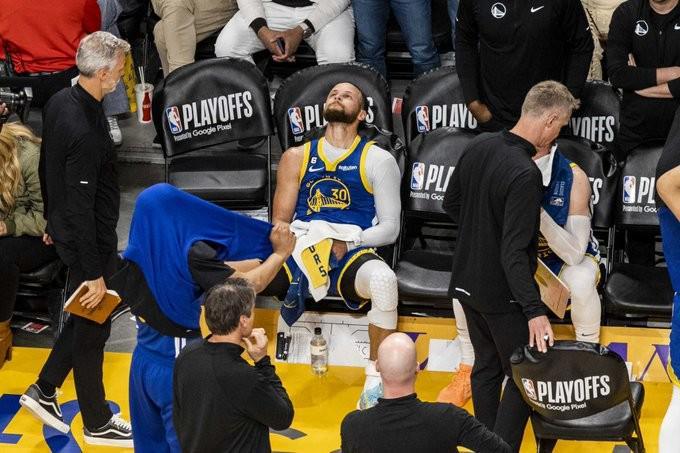 开云APP-提前被换下，库里16中6得16分3板3助1断，正负值-25全场第二低