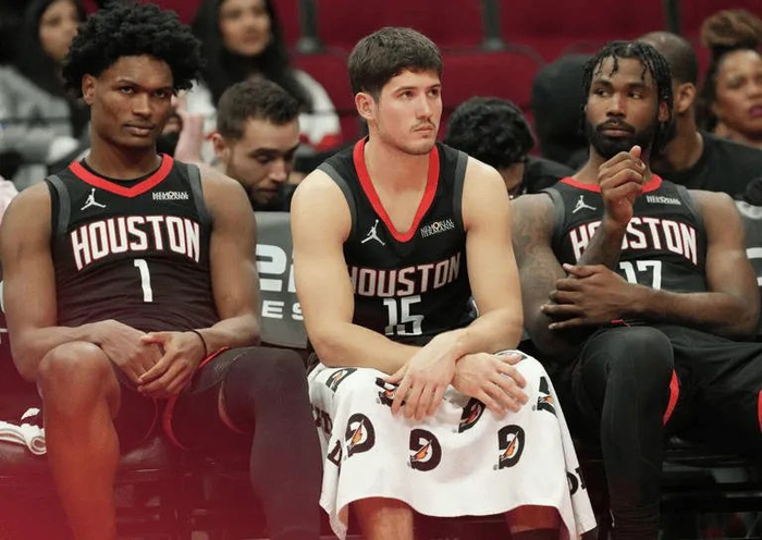 kaiyun-火箭3小将让人绝望!申京谢泼德狂铁还防不住,阿门莽夫无脑冲!|阿尔佩伦-申京|休斯敦火箭队|NBA常规赛|夏洛特黄蜂队|nba_新浪体育_新浪新闻